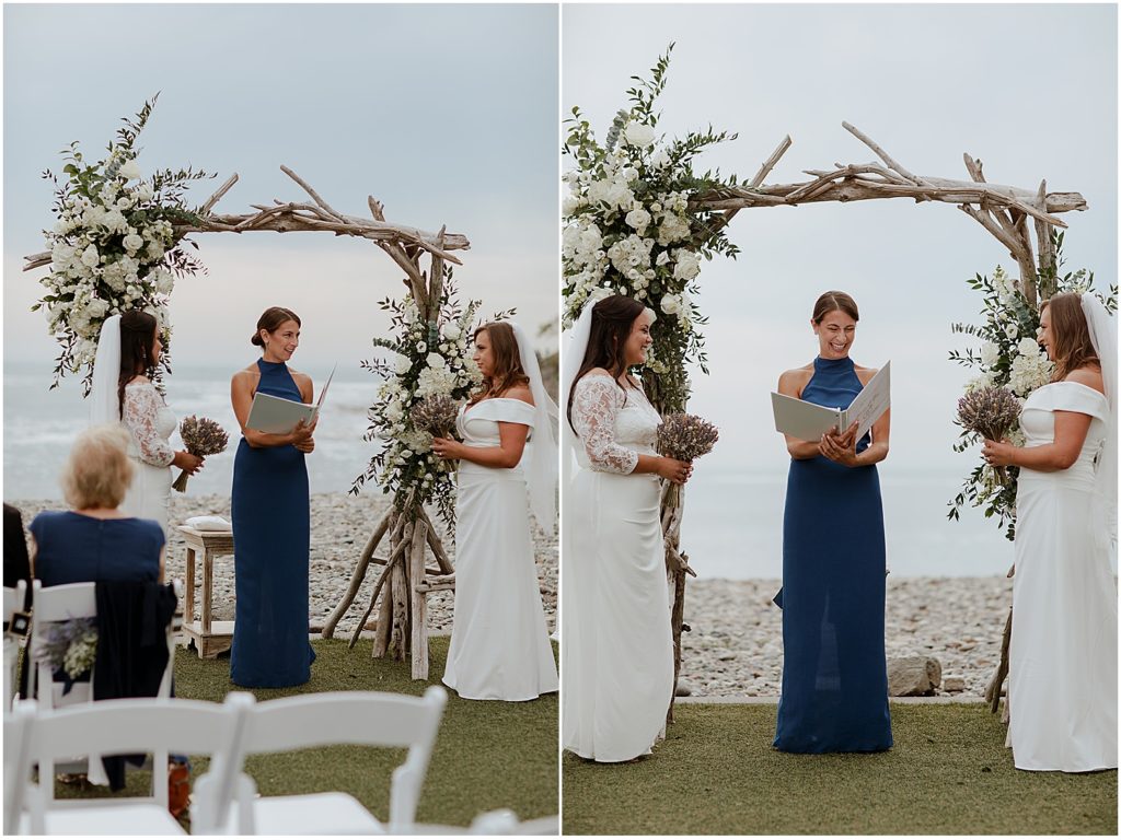 Wedding-ceremony-at-the-oceanview-of-Nahant